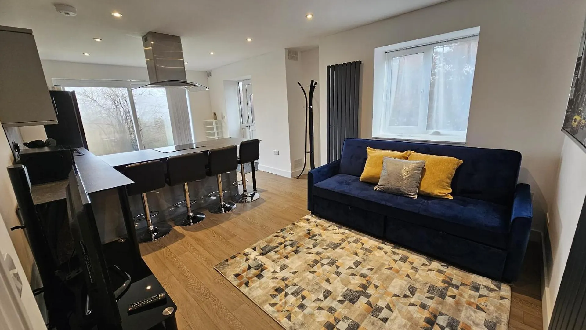 Cosy Corner Suite Bradford  United Kingdom