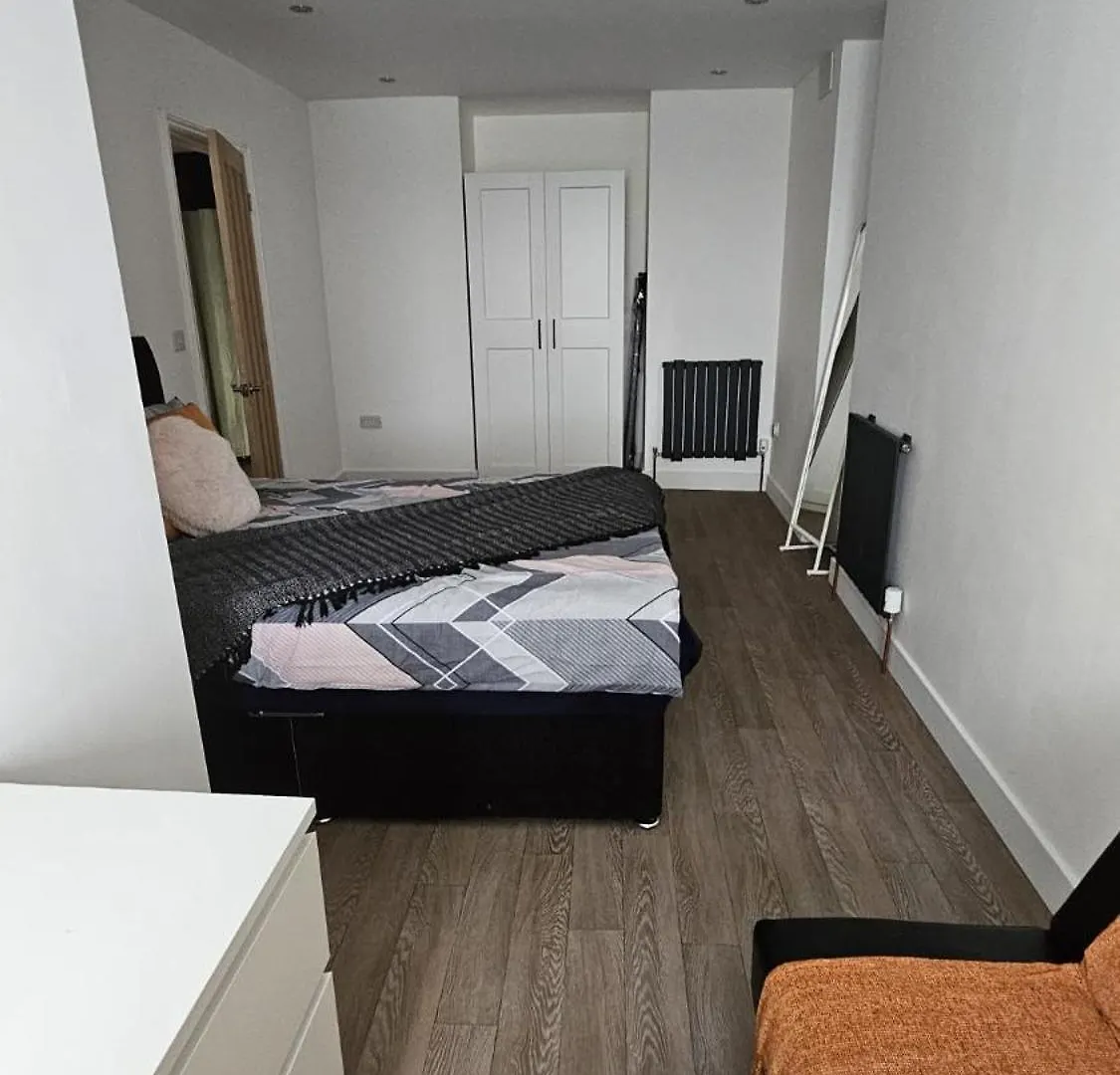 Apartment Cosy Corner Suite Bradford